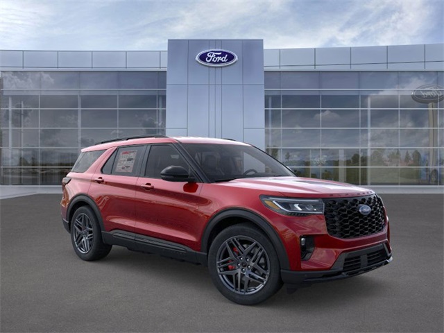 2025 Ford Explorer ST photo 4