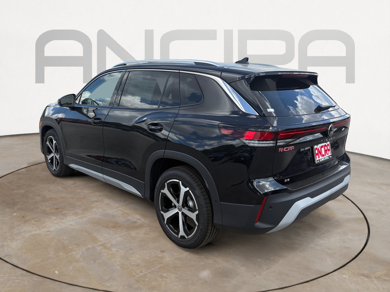 2025 Volkswagen Tiguan SE photo 5