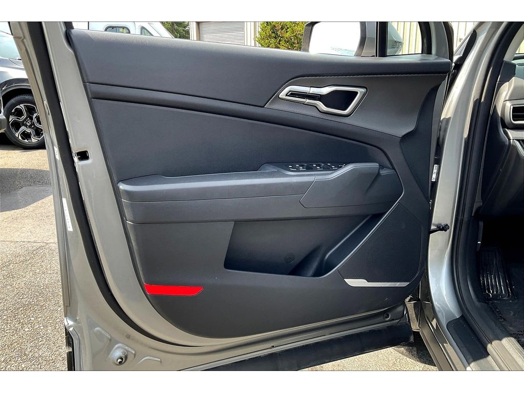 2024 Kia Sportage LX photo 22