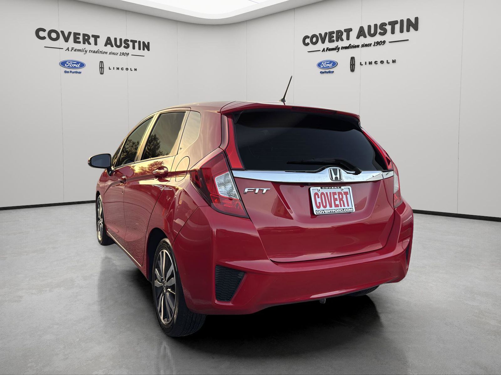 2016 Honda Fit EX photo 2