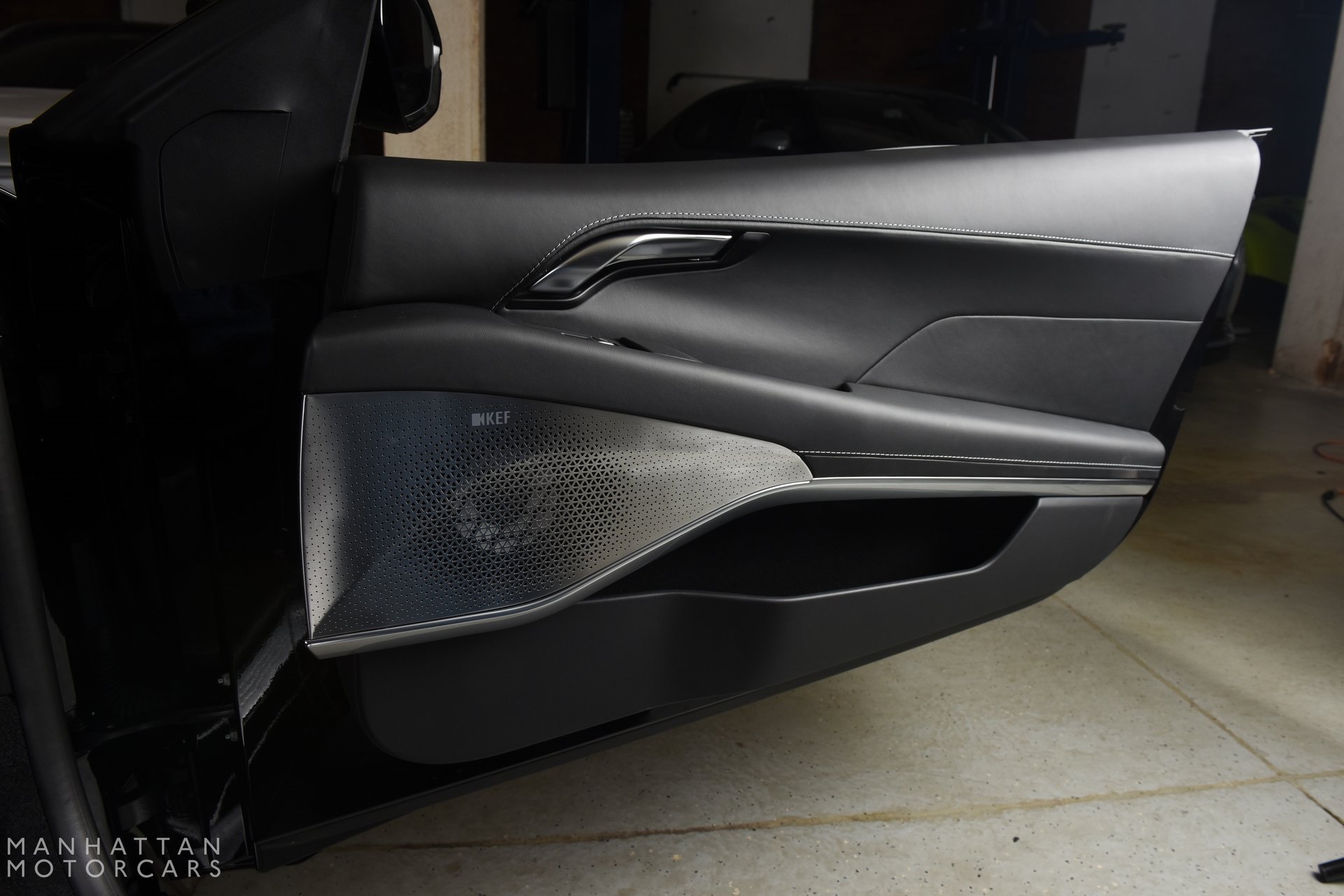 2024 Lotus Emira photo 15