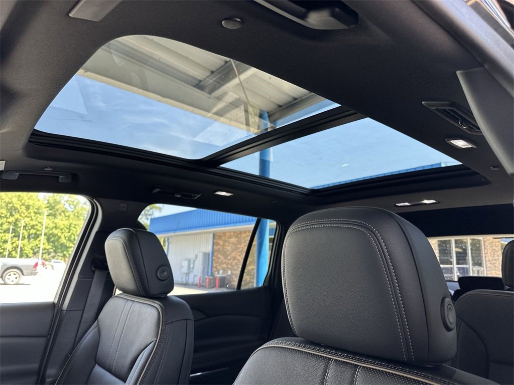2026 Chevrolet Traverse High Country photo 19