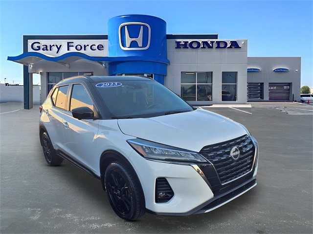 2023 Nissan Kicks SR