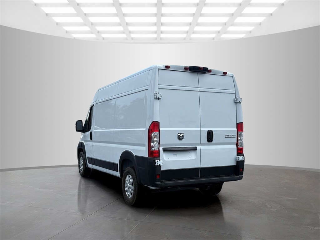 2025 Ram ProMaster 1500 SLT Cargo Van High Roof photo 3