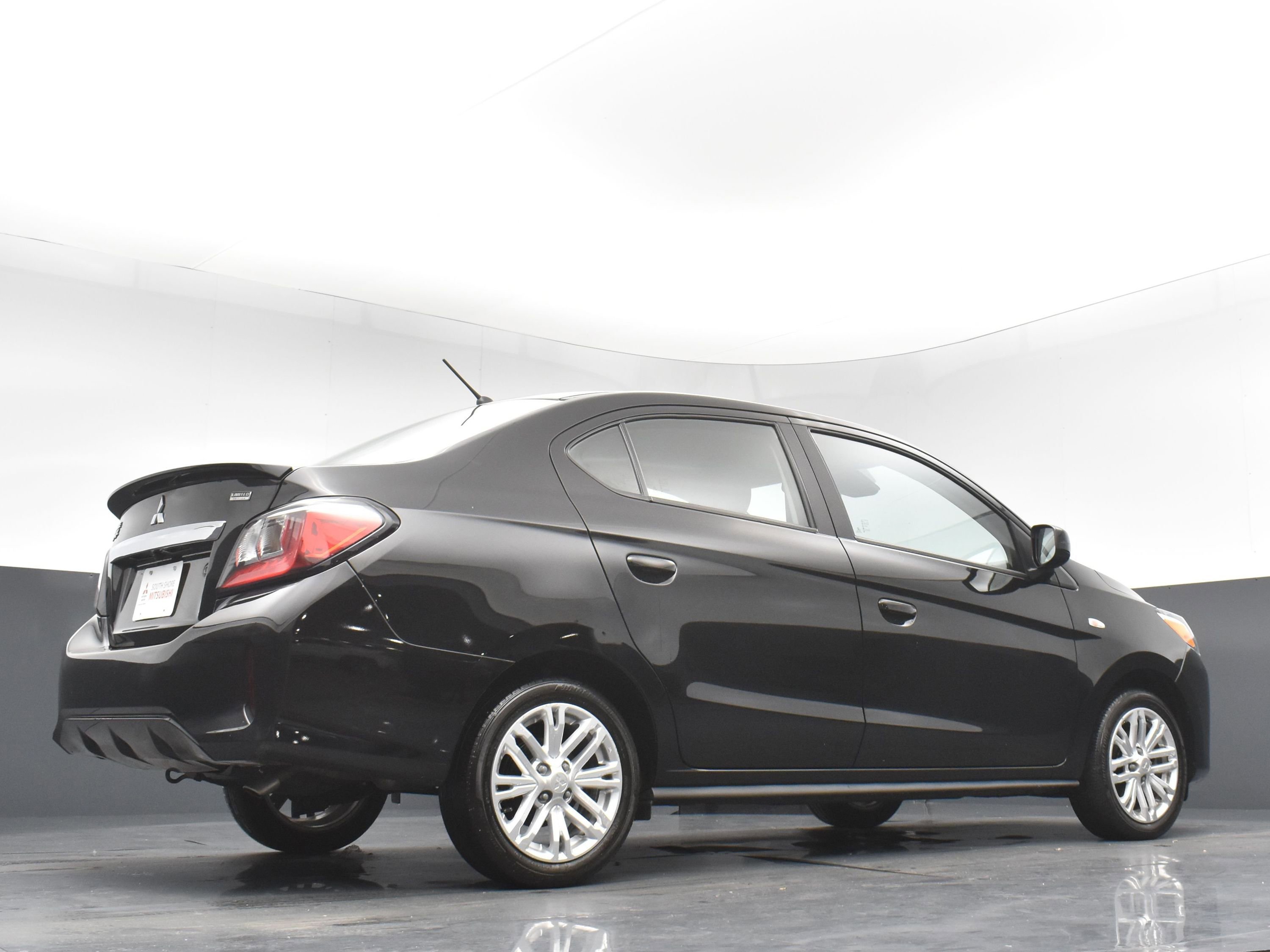 2024 Mitsubishi Mirage G4 LE photo 24