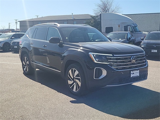 2025 Volkswagen Atlas SE photo 6