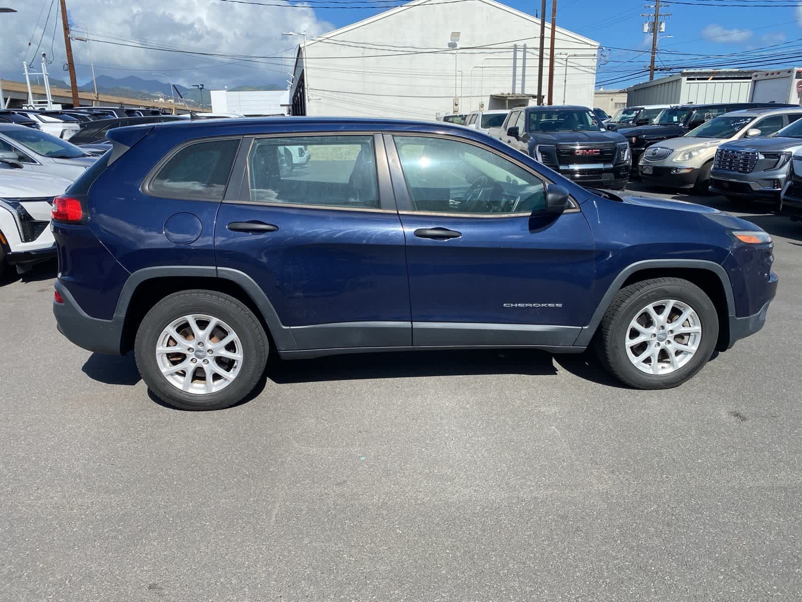 2014 Jeep Cherokee Sport photo 4