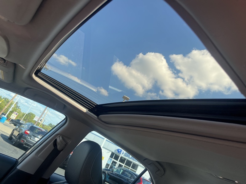 2018 Toyota Camry LE photo 14