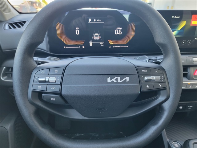 2025 Kia K4 LXS photo 23