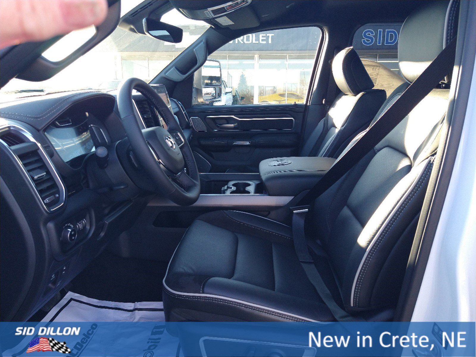 2025 Ram 1500 Laramie photo 3