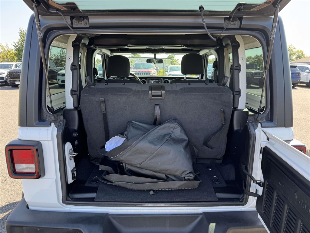 2021 Jeep Wrangler Willys photo 26