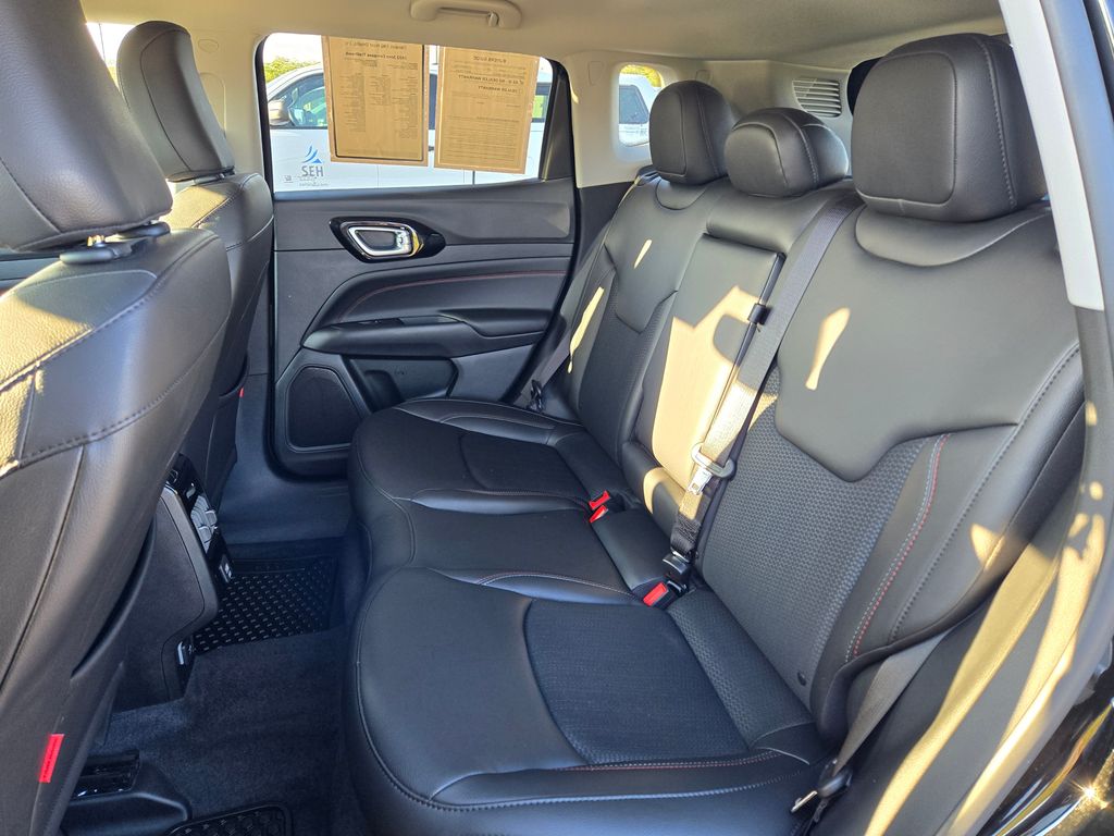 2022 Jeep Compass Trailhawk photo 25