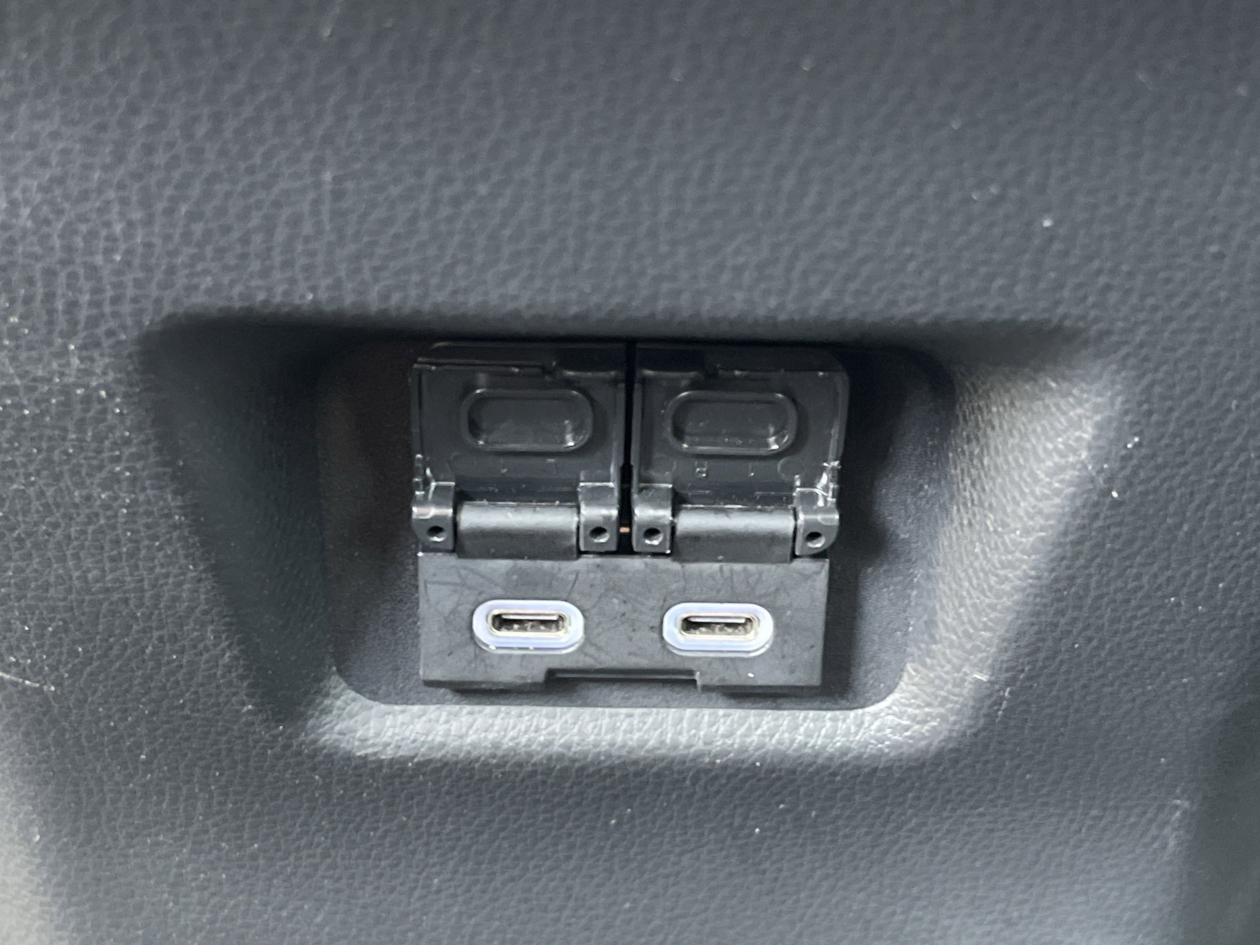 2024 Toyota RAV4 XLE photo 10