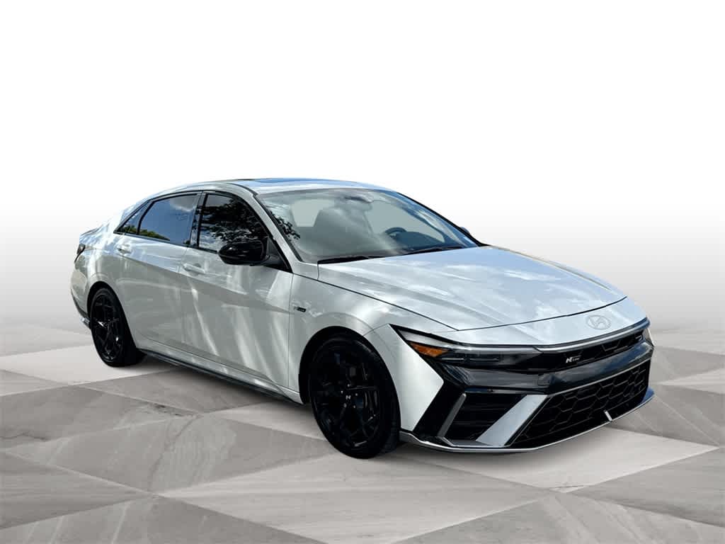 2024 Hyundai Elantra N Line photo 2
