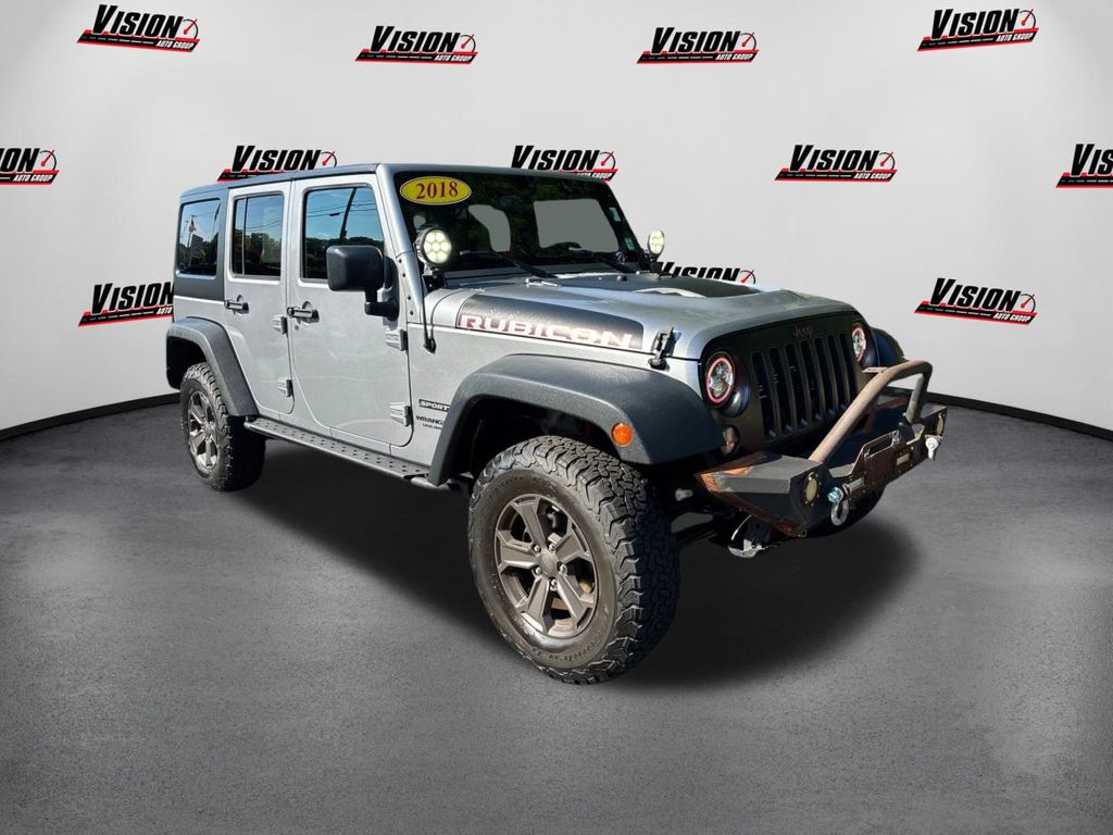 2018 Jeep Wrangler Unlimited Rubicon photo 2