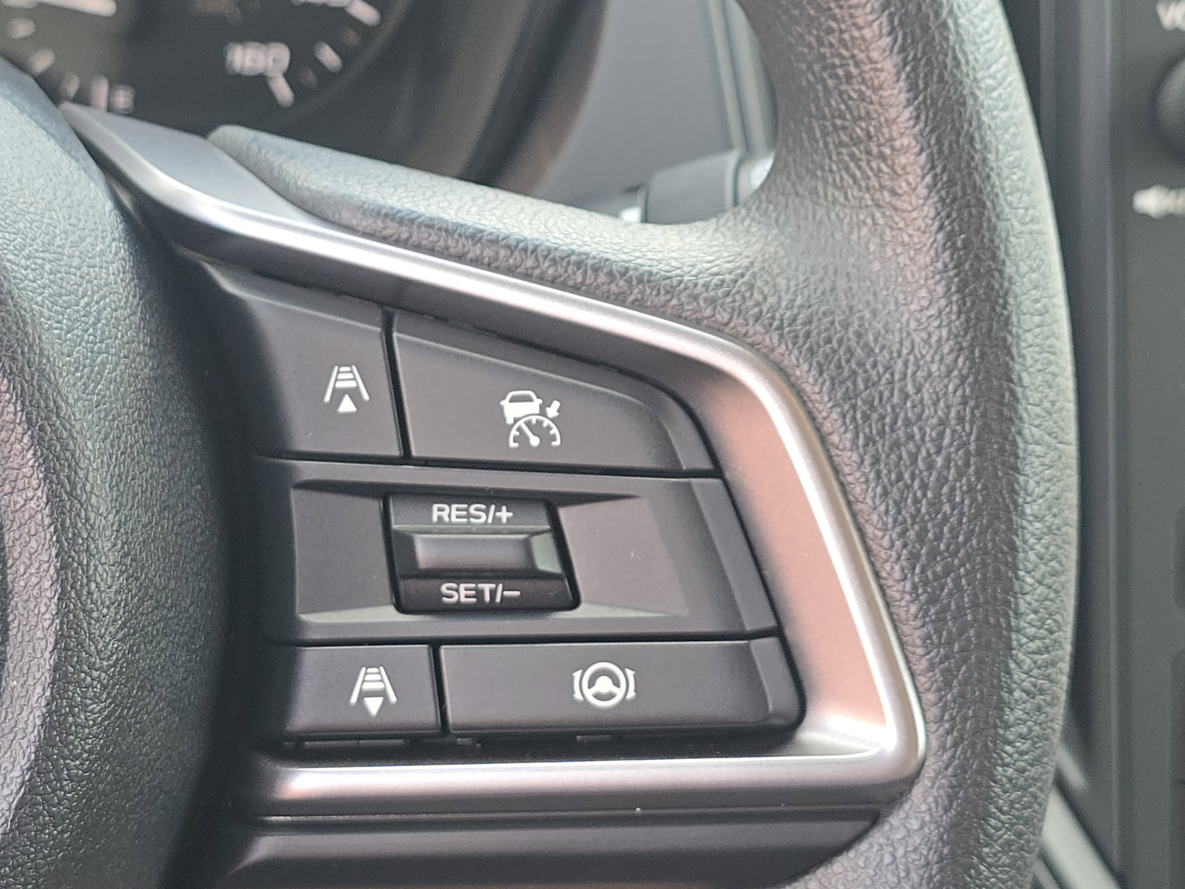 2025 Subaru Impreza Base photo 9