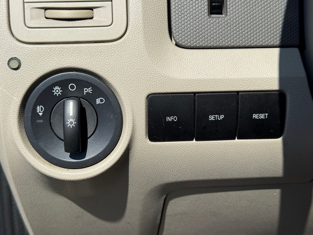 2008 Ford Escape Hybrid photo 23