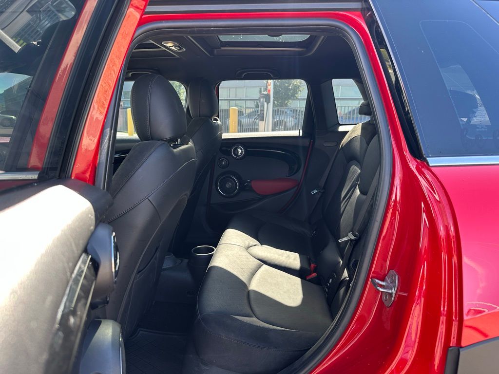2019 Mini Cooper 4 Door Hardtop Signature photo 10