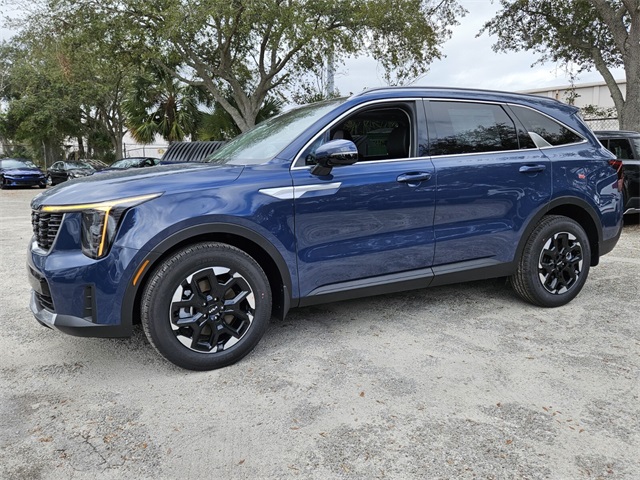 2025 Kia Sorento S photo 2