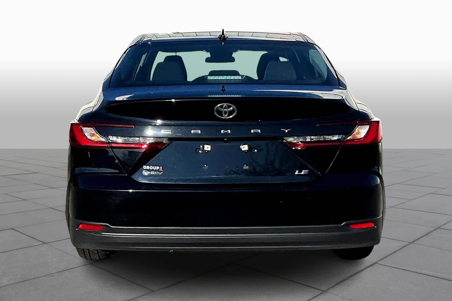 2025 Toyota Camry LE photo 4