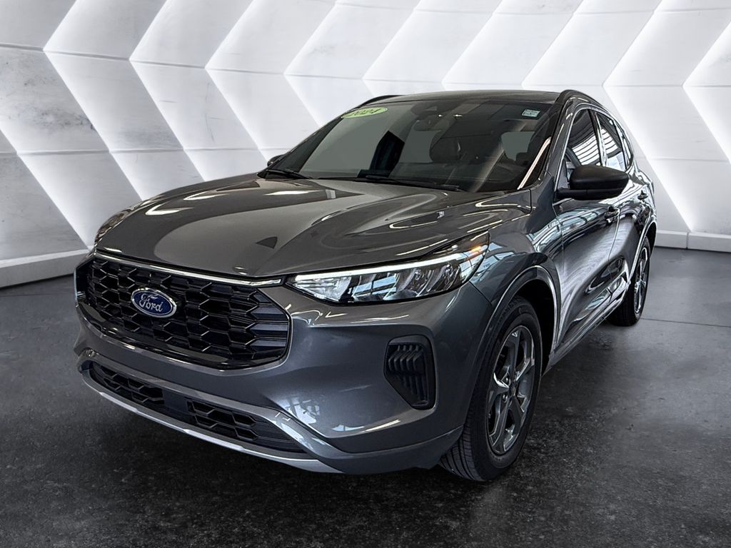 2024 Ford Escape ST-Line photo 3