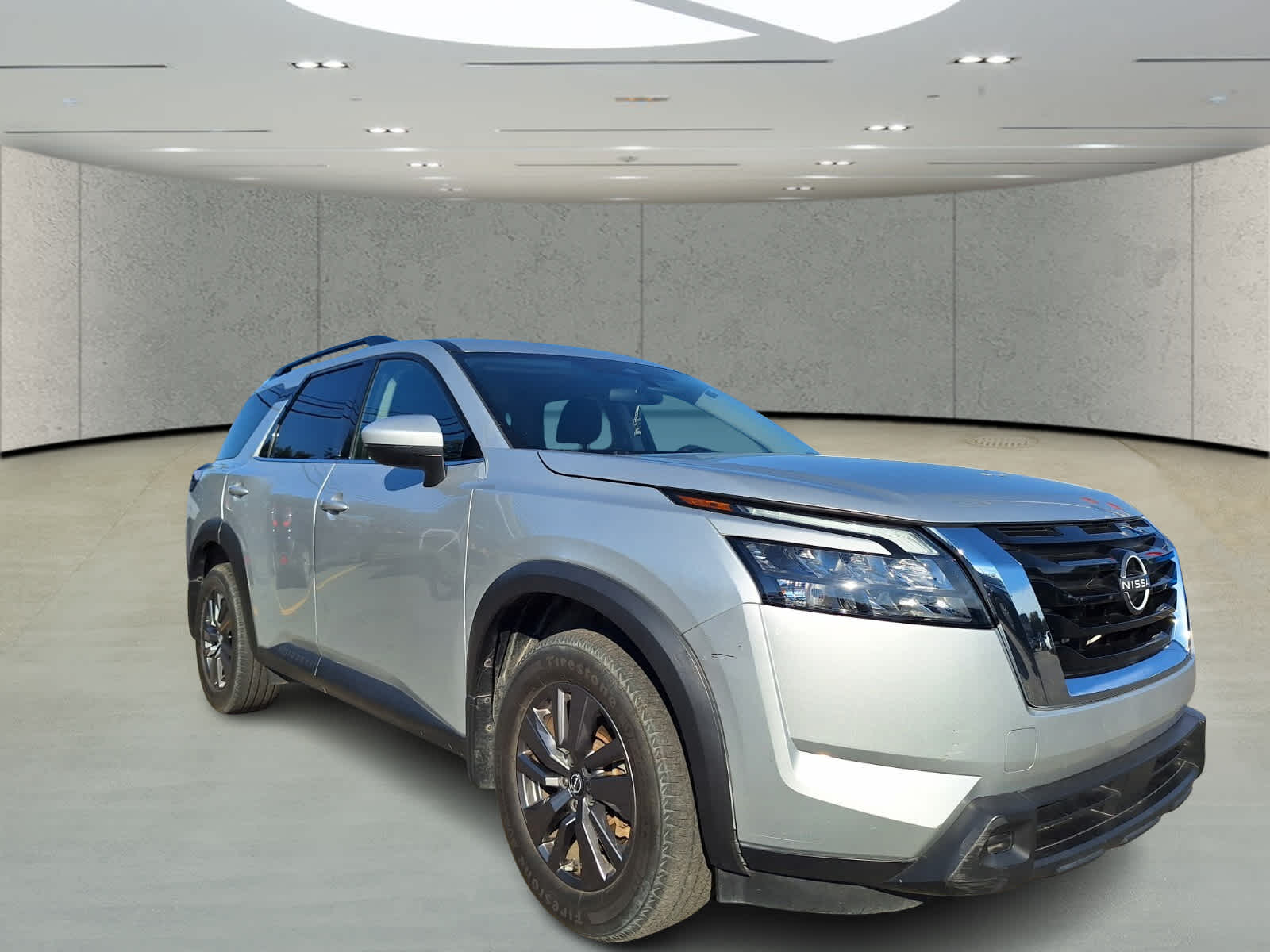 2024 Nissan Pathfinder SV photo 7