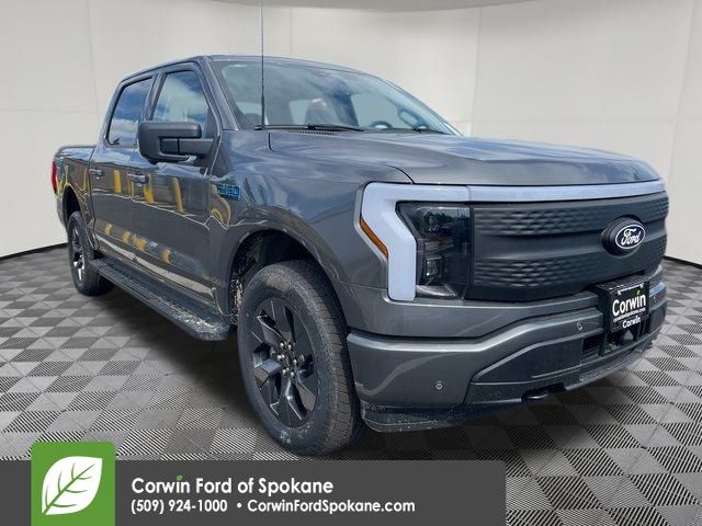 2025 Ford F-150 Lightning Flash's photo