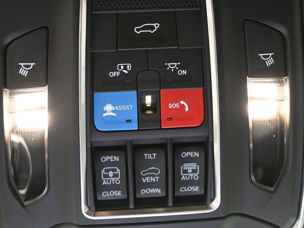 2025 Jeep Grand Cherokee Limited photo 16