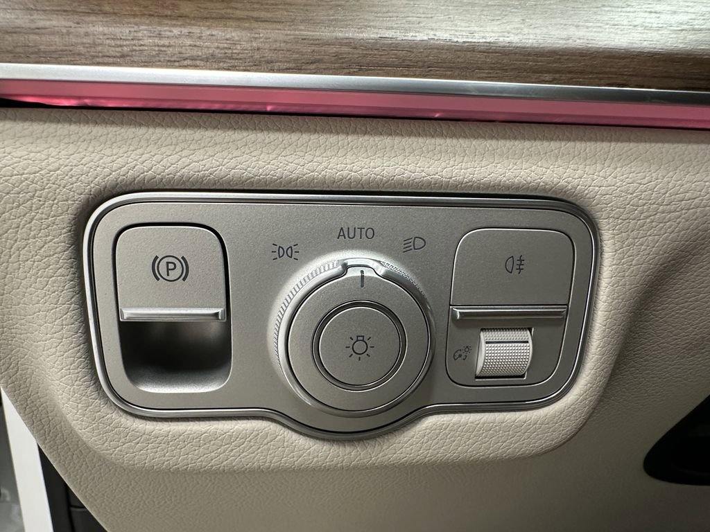 2026 Mercedes Benz GLS 450 4MATIC photo 35