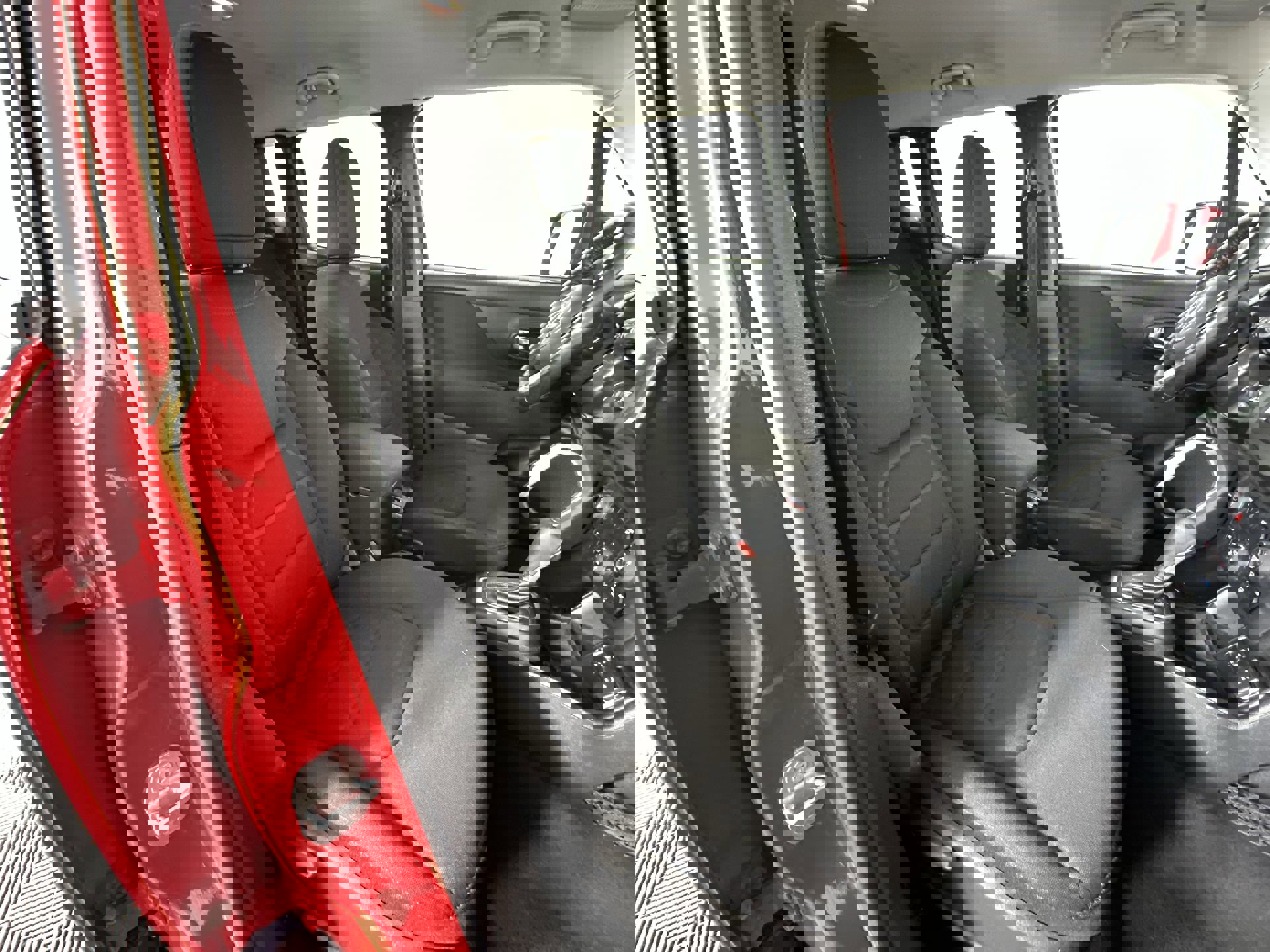 2019 Jeep Renegade Latitude photo 27