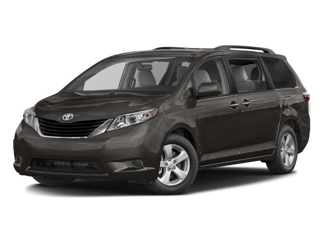2016 Toyota Sienna LE's photo