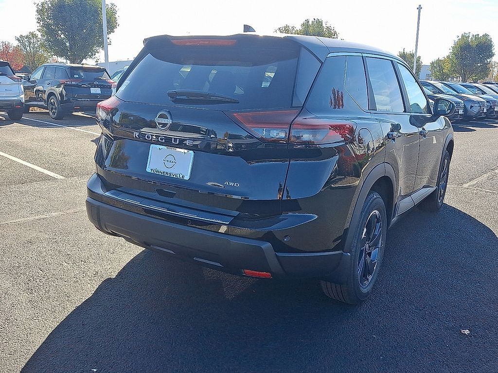 2025 Nissan Rogue SV photo 4