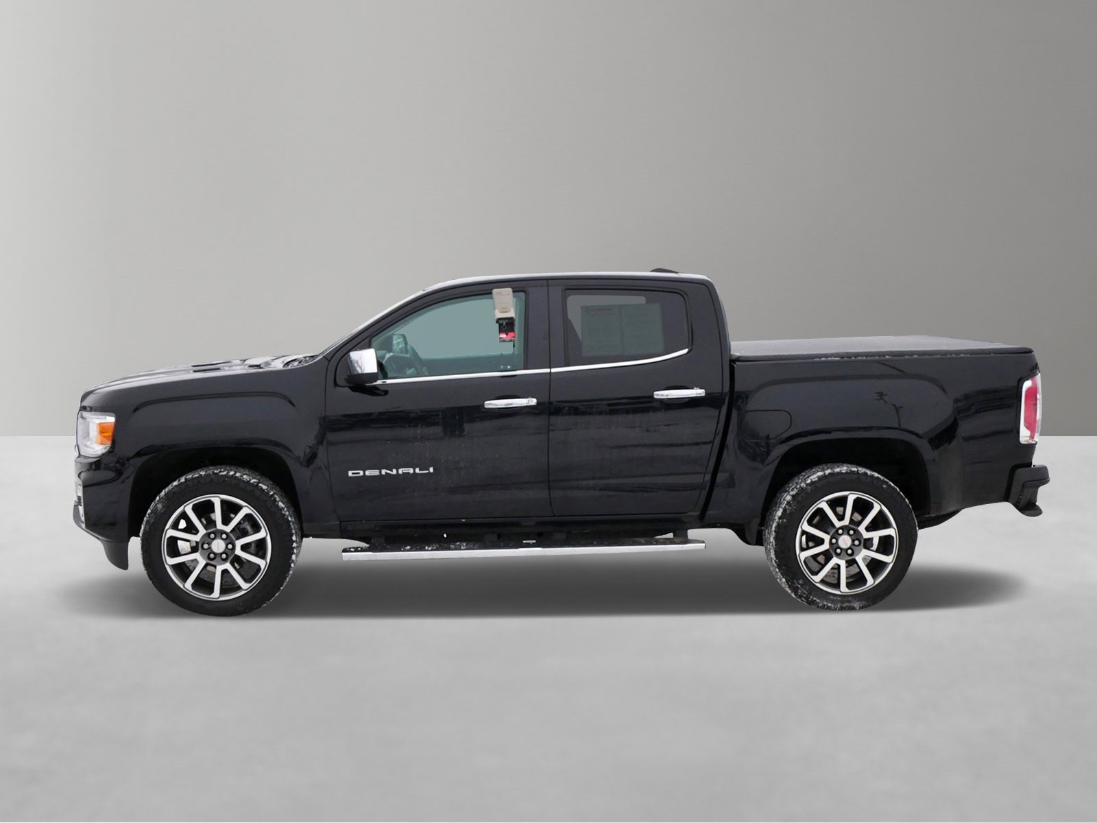 Used 2022 GMC Canyon Denali with VIN 1GTG6EEN7N1137193 for sale in White Bear Lake, Minnesota