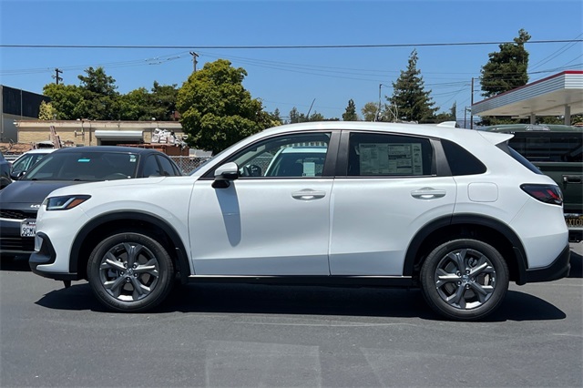 2026 Honda HR-V LX photo 4