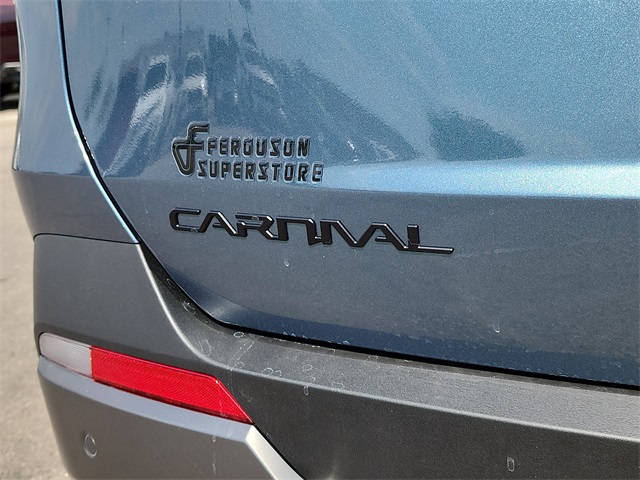 2026 Kia Carnival SX photo 4