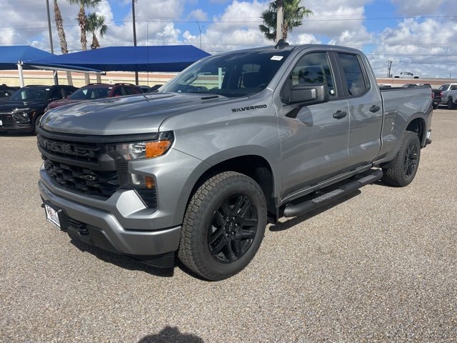 2026 Chevrolet Silverado 1500 Custom photo 3