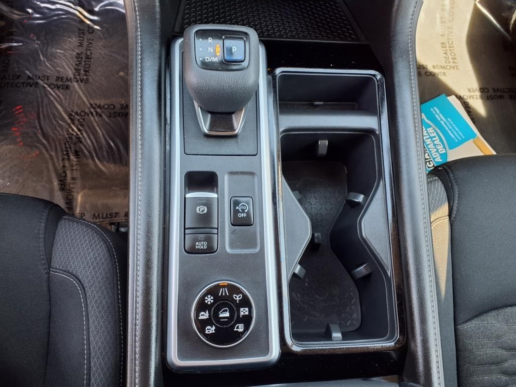 2022 Nissan Pathfinder SV photo 19