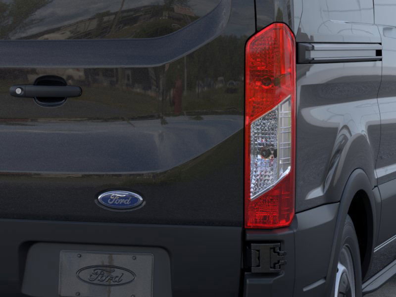 2025 Ford Transit photo 17