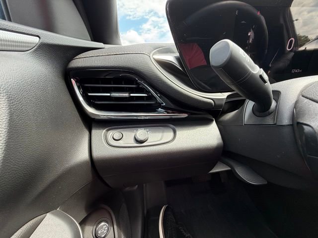 2024 Buick Envista Avenir photo 16