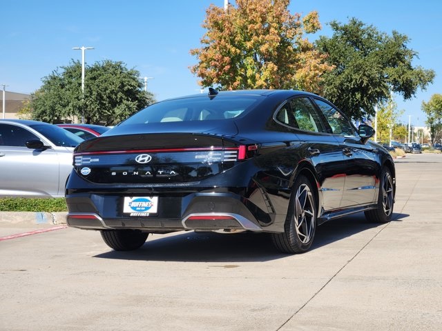 2025 Hyundai Sonata SEL Convenience photo 3