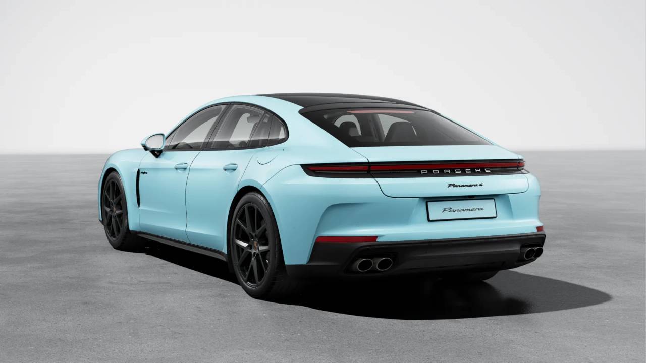 2026 Porsche Panamera 4 E-Hybrid photo 3