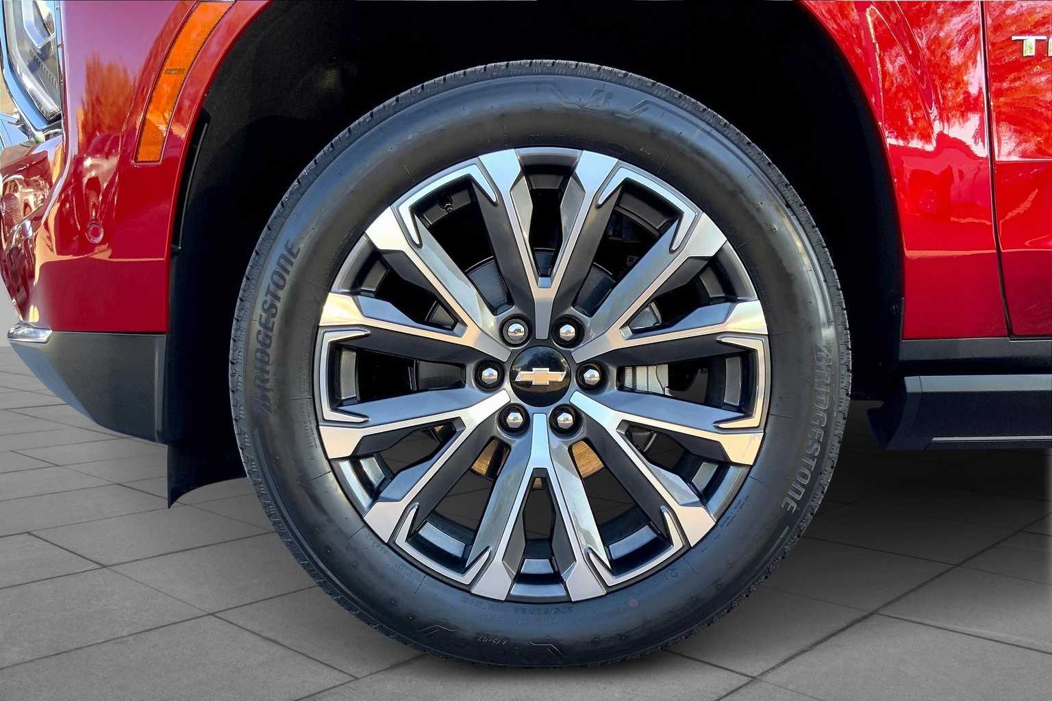 2025 Chevrolet Tahoe High Country photo 9