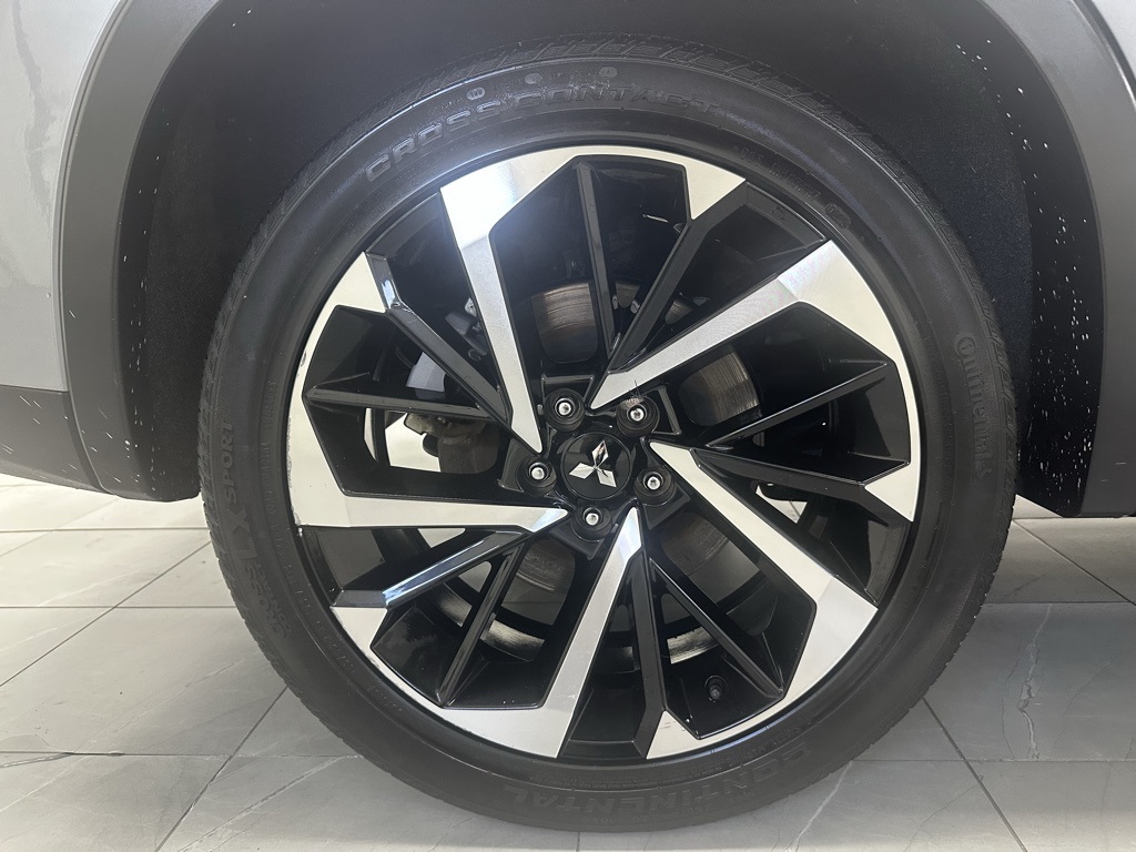 2023 Mitsubishi Outlander SE photo 10
