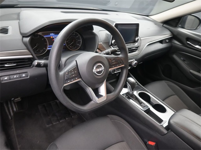 2024 Nissan Altima 2.5 SV photo 18
