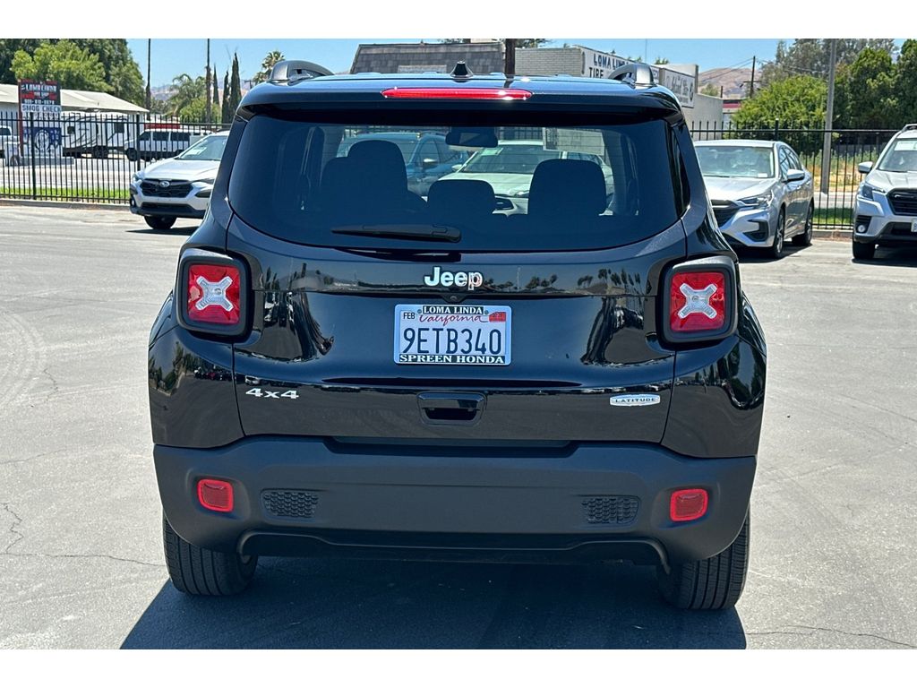 2022 Jeep Renegade Latitude photo 4