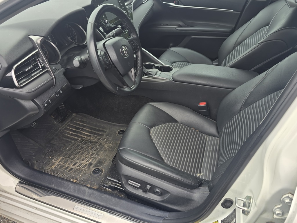 2022 Toyota Camry SE photo 10