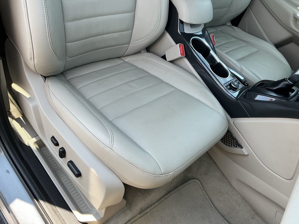 2015 Ford Escape Titanium photo 27