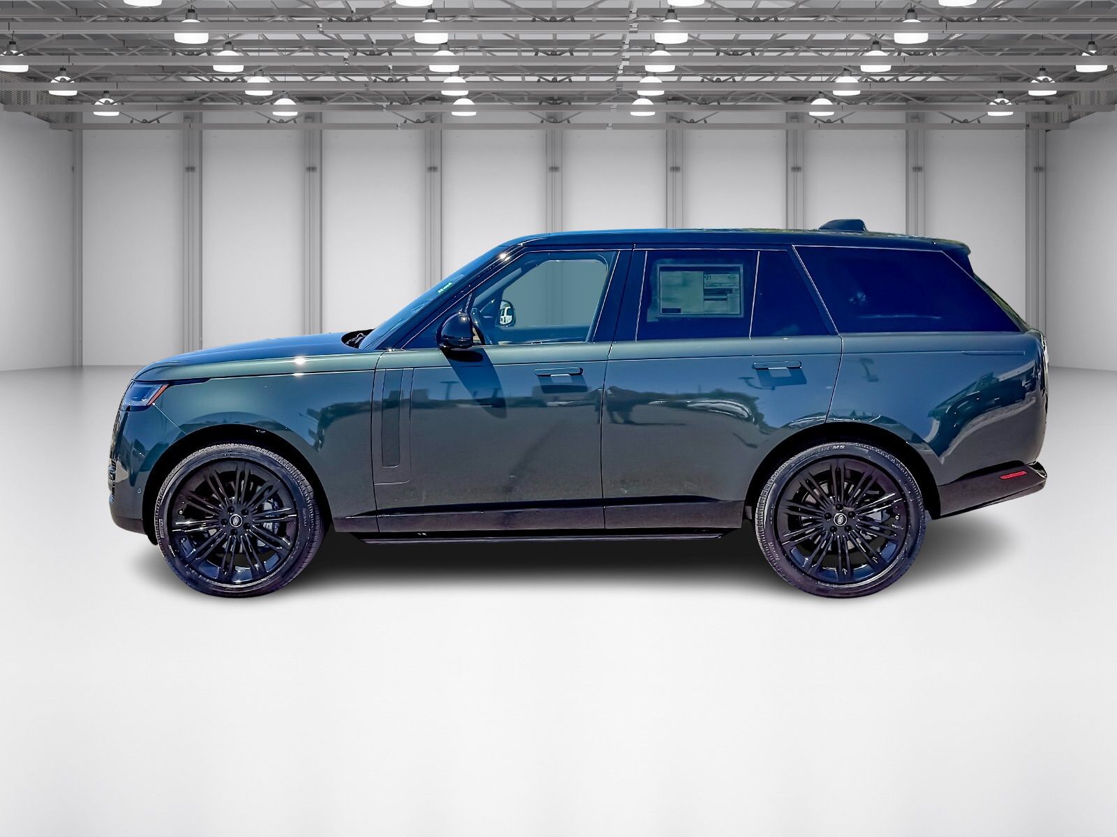 2025 Land Rover Range Rover SE photo 2
