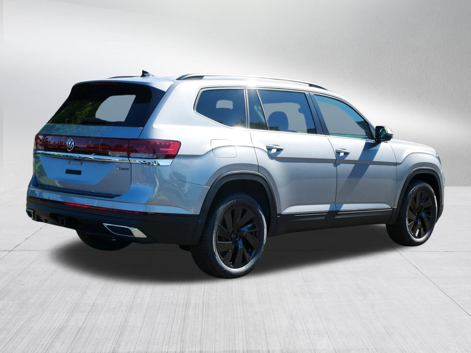 2026 Volkswagen Atlas SE Technology photo 4