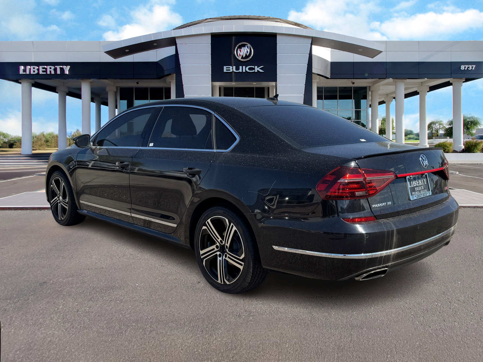 2017 Volkswagen Passat V6 SE photo 4